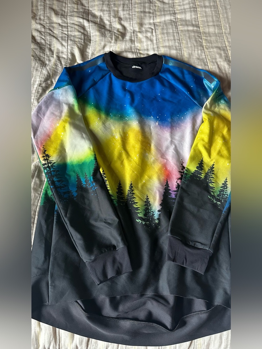 Women’s Ultracor Performance top with Multicolor Aurora Print